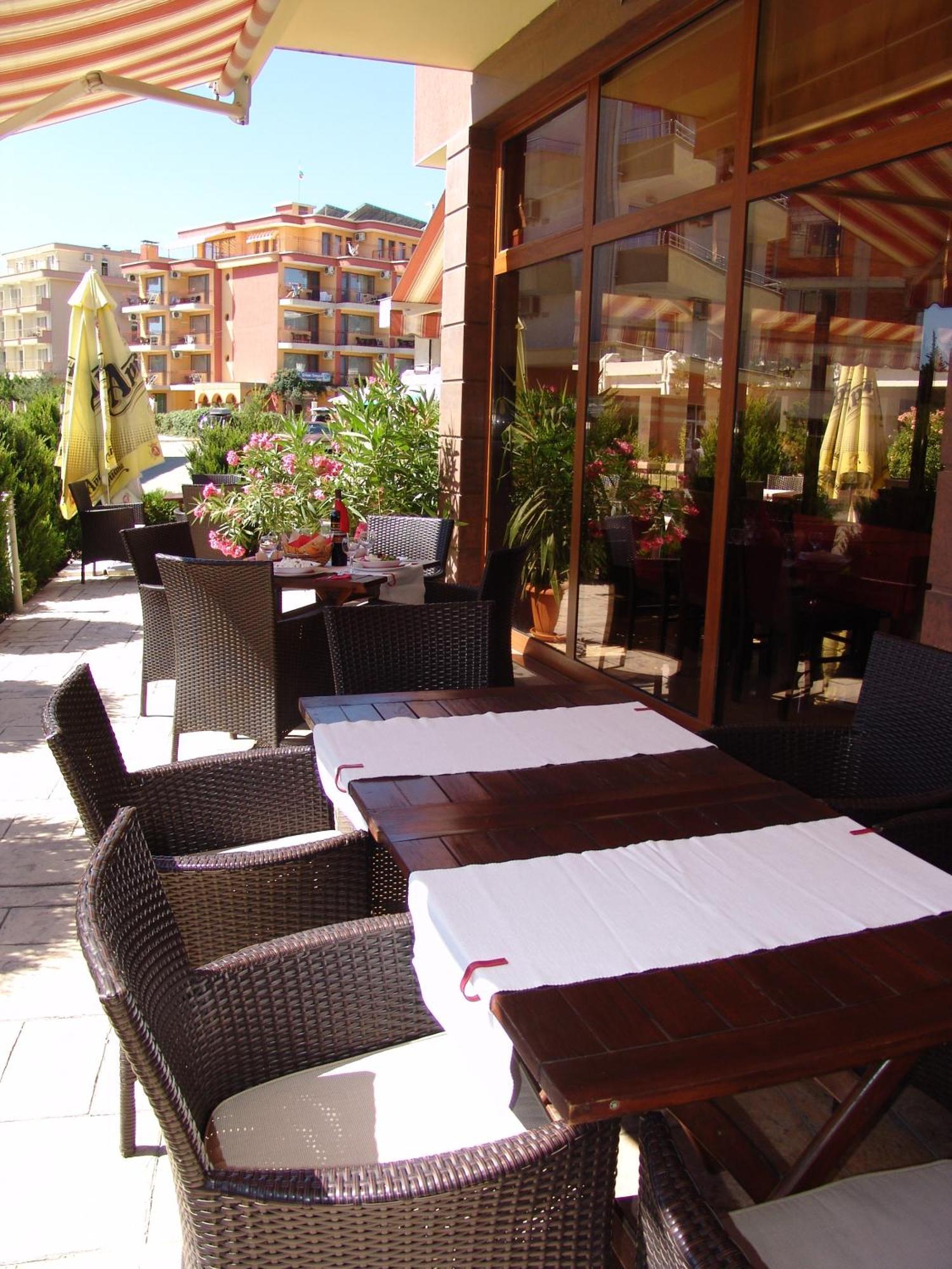 Hotel Buena Vissta Primorsko Exterior photo