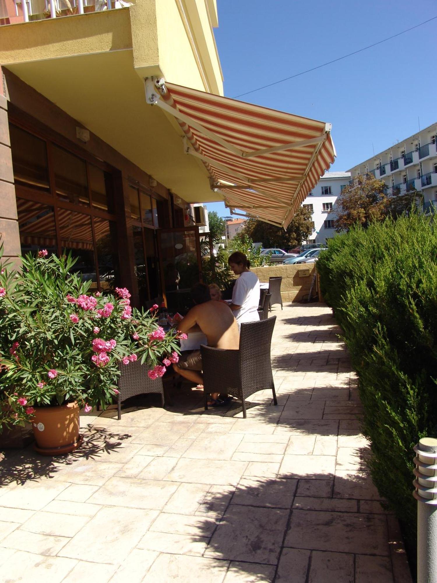 Hotel Buena Vissta Primorsko Exterior photo